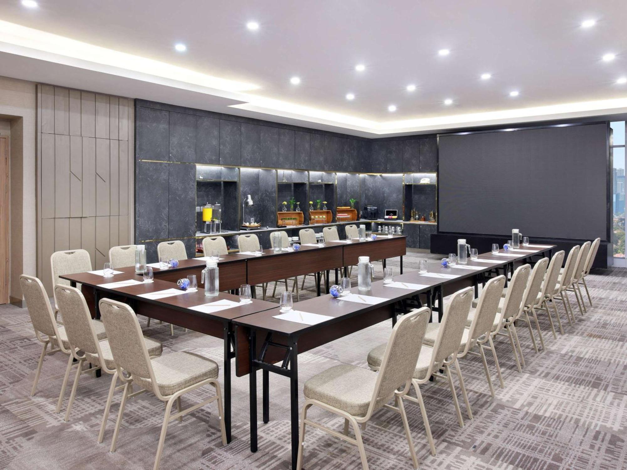 Novotel Jakarta Cikini Екстер'єр фото