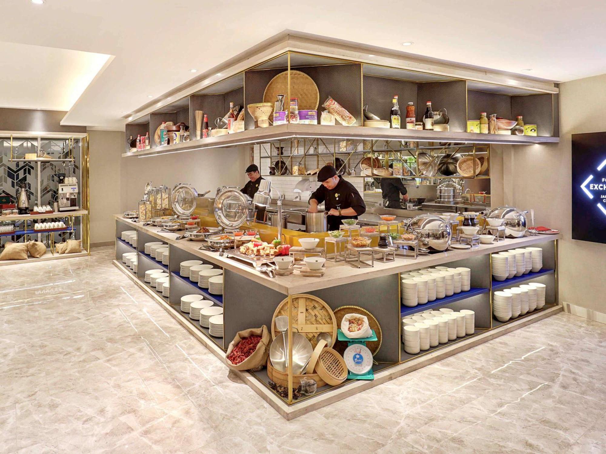 Novotel Jakarta Cikini Екстер'єр фото