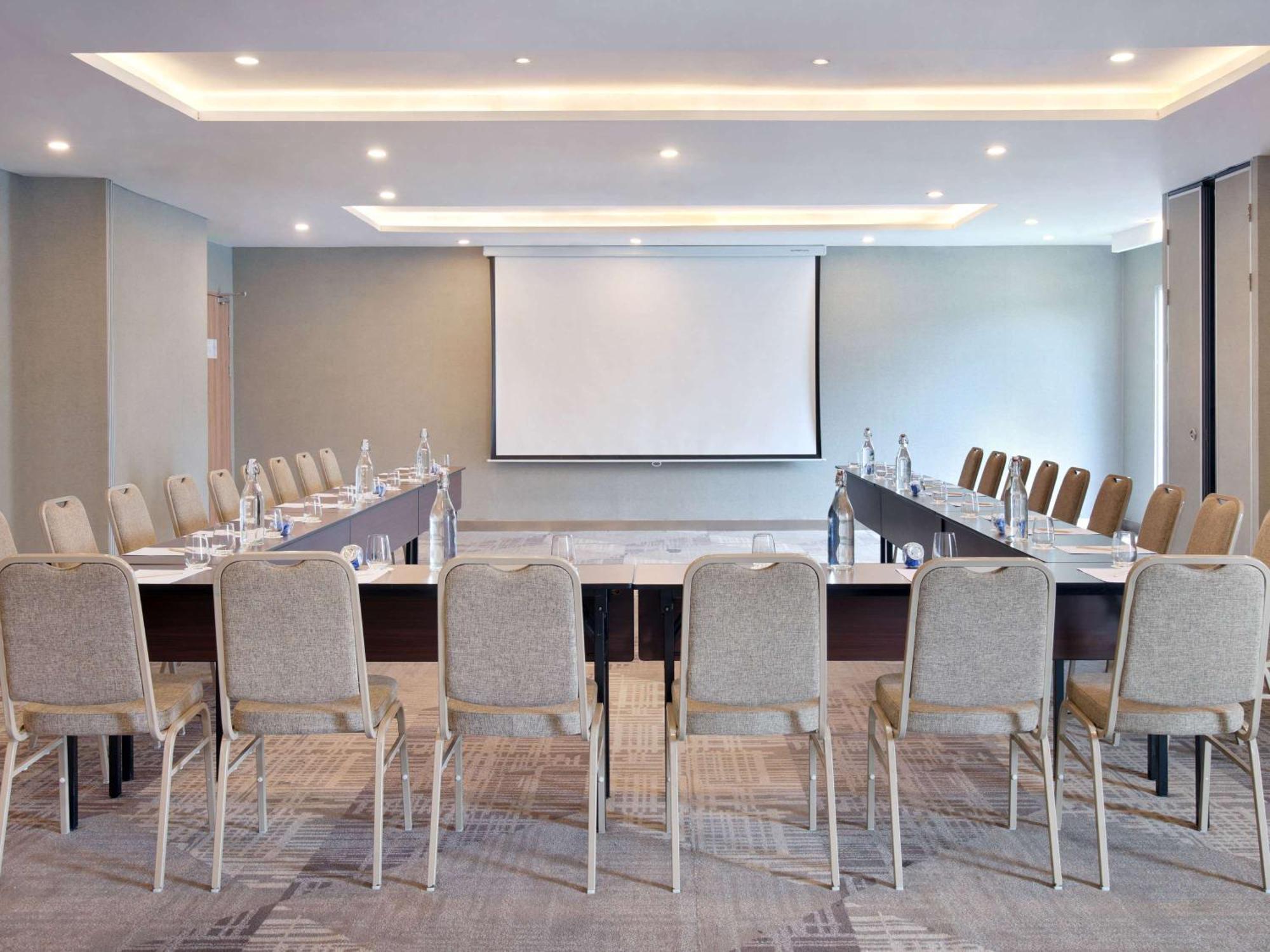 Novotel Jakarta Cikini Екстер'єр фото