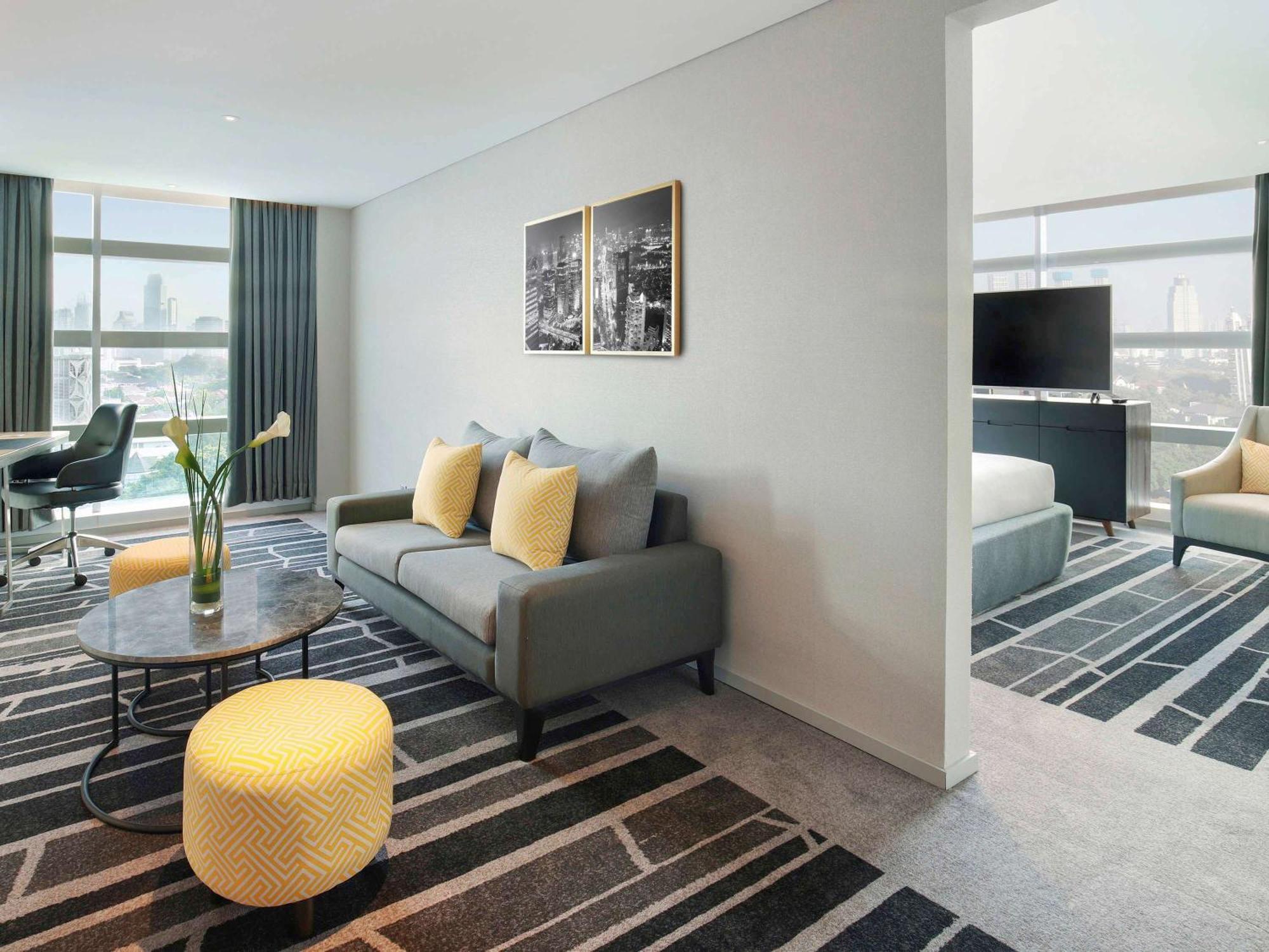 Novotel Jakarta Cikini Екстер'єр фото